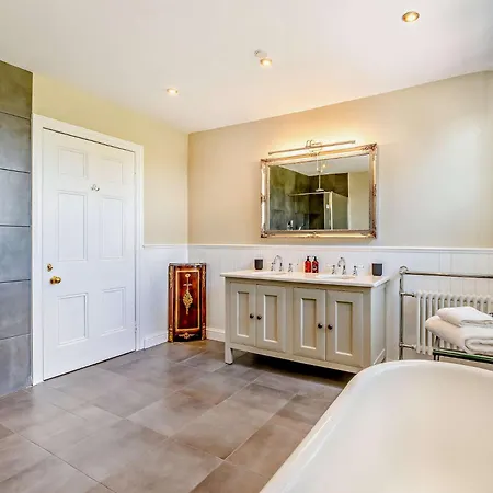 1 Bed In Harrogate Oc-92344 펜션 *