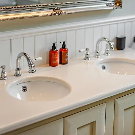 度假居 1 Bed In Markington 92344 *