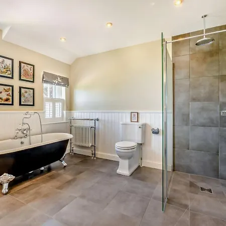 1 Bed In Harrogate Oc-92344 Ferienhaus Farlington